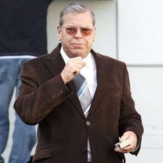 Warren Clarke