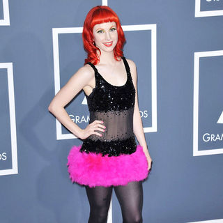 Hayley Williams in The 53rd Annual GRAMMY Awards - Red Carpet Arrivals