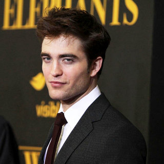 The World Premiere of 'Water for Elephants' - Arrivals