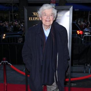 The World Premiere of 'Water for Elephants' - Arrivals