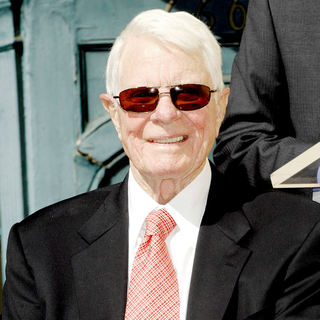 Peter Graves