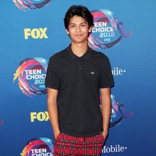 Xolo Mariduena