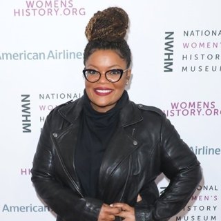 Yvette Nicole Brown