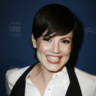 Zoe McLellan