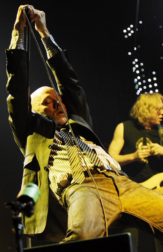 Michael Stipe;R.E.M.;<br>R.E.M. Perform Live in Concert at Siemens Arena