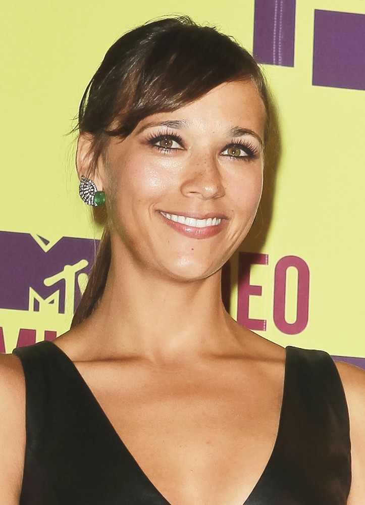 Rashida Jones;<br>2012 MTV Video Music Awards - Press Room
