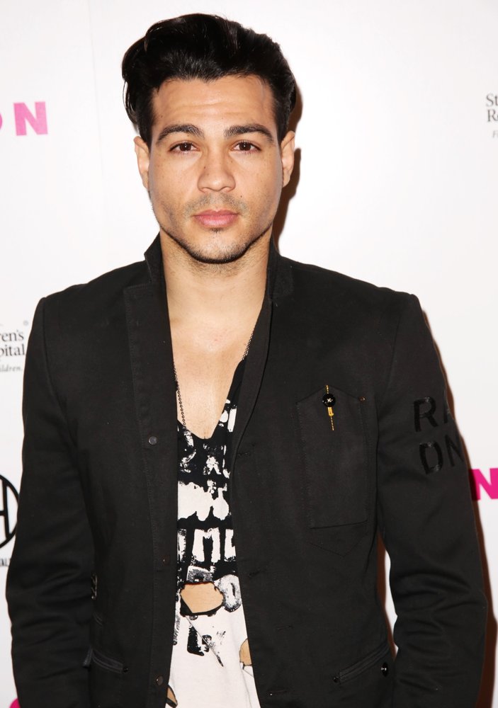 Ray Diaz Picture 3 - Premiere of A Weekend with the Family