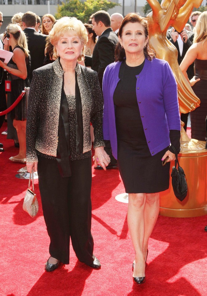 Debbie Reynolds;Carrie Fisher;<br>2011 Primetime Creative Arts Emmy Awards - Arrivals