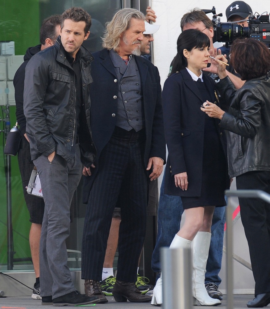 Ryan Reynolds;Jeff Bridges;Mary-Louise Parker;<br>Filming Scenes for The Movie R.I.P.D.