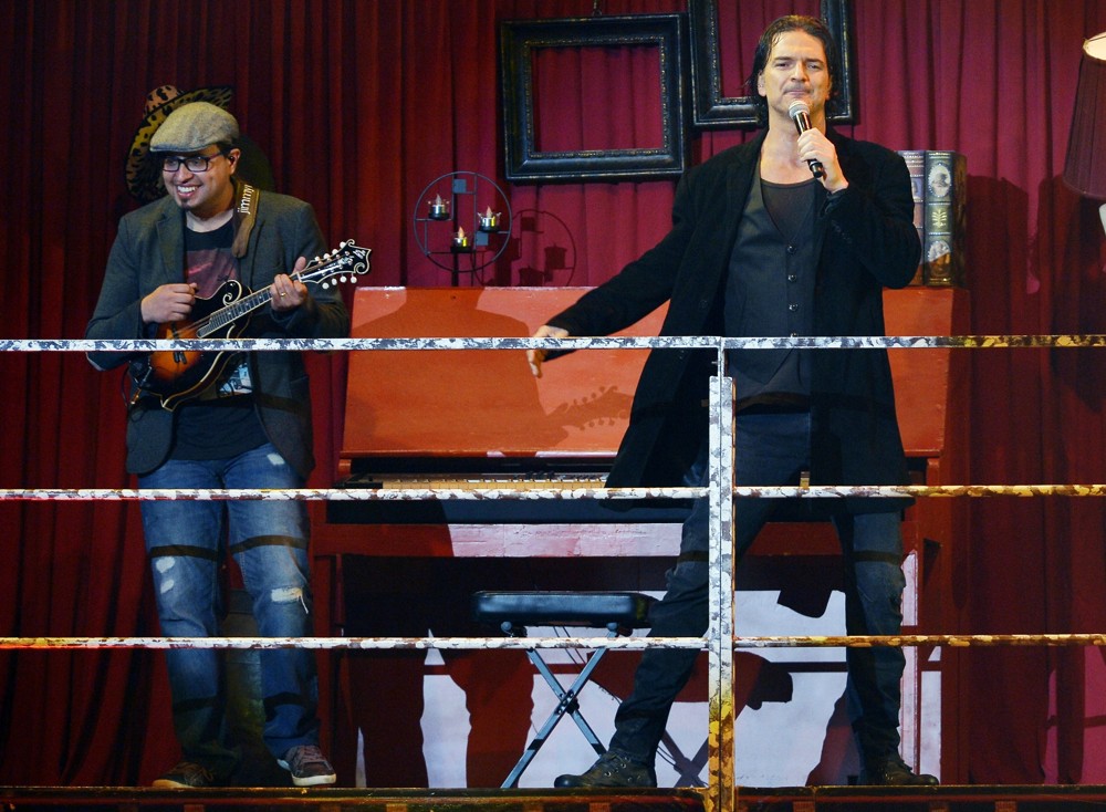 Ricardo Arjona;<br>Ricardo Arjona Performs in Concert as Part of The Metamorphosis World Tour 2013