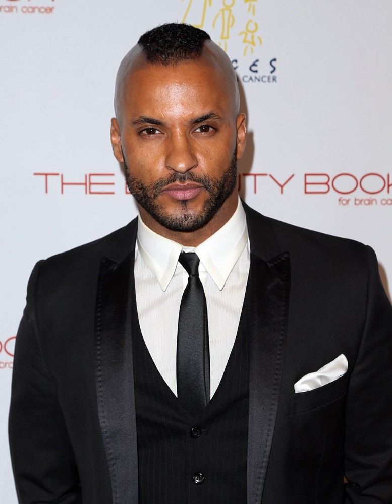 Ricky Whittle Picture 2 LOGO's 2012 NewNowNext Awards