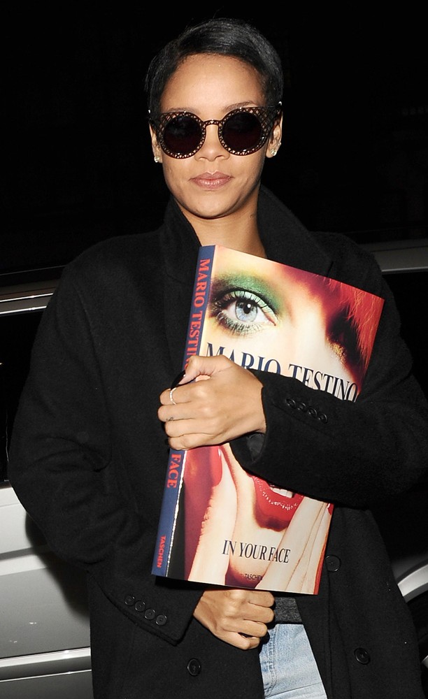 Rihanna;<br>Rihanna Arriving Back at Her Hotel After An All Day Photoshoot