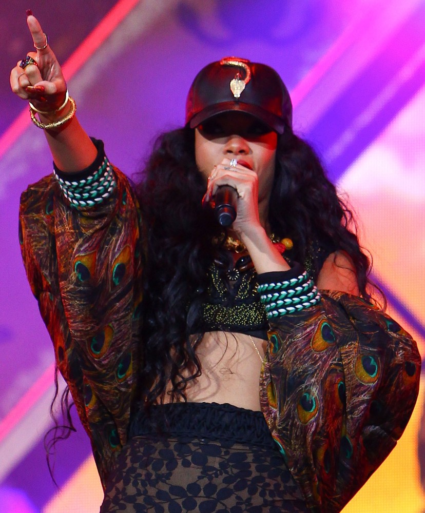 Rihanna;<br>Barclaycard Wireless Festival 2012 - Day 3