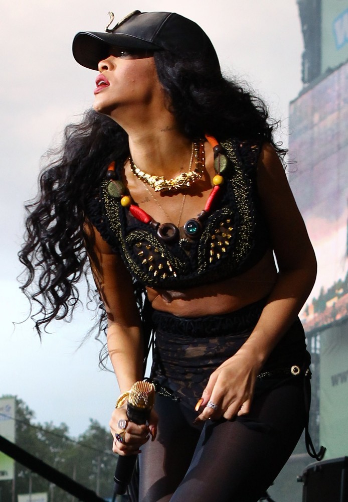 Rihanna;<br>Barclaycard Wireless Festival 2012 - Day 3