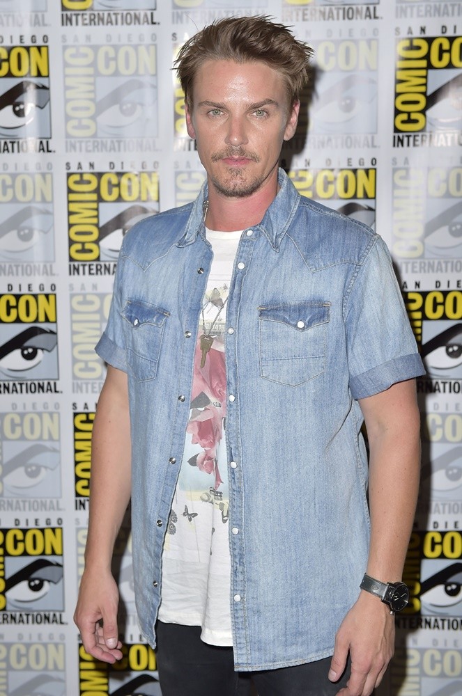 Riley Smith;<br>Comic-Con International 2016: San Diego - Frequency - Photocall