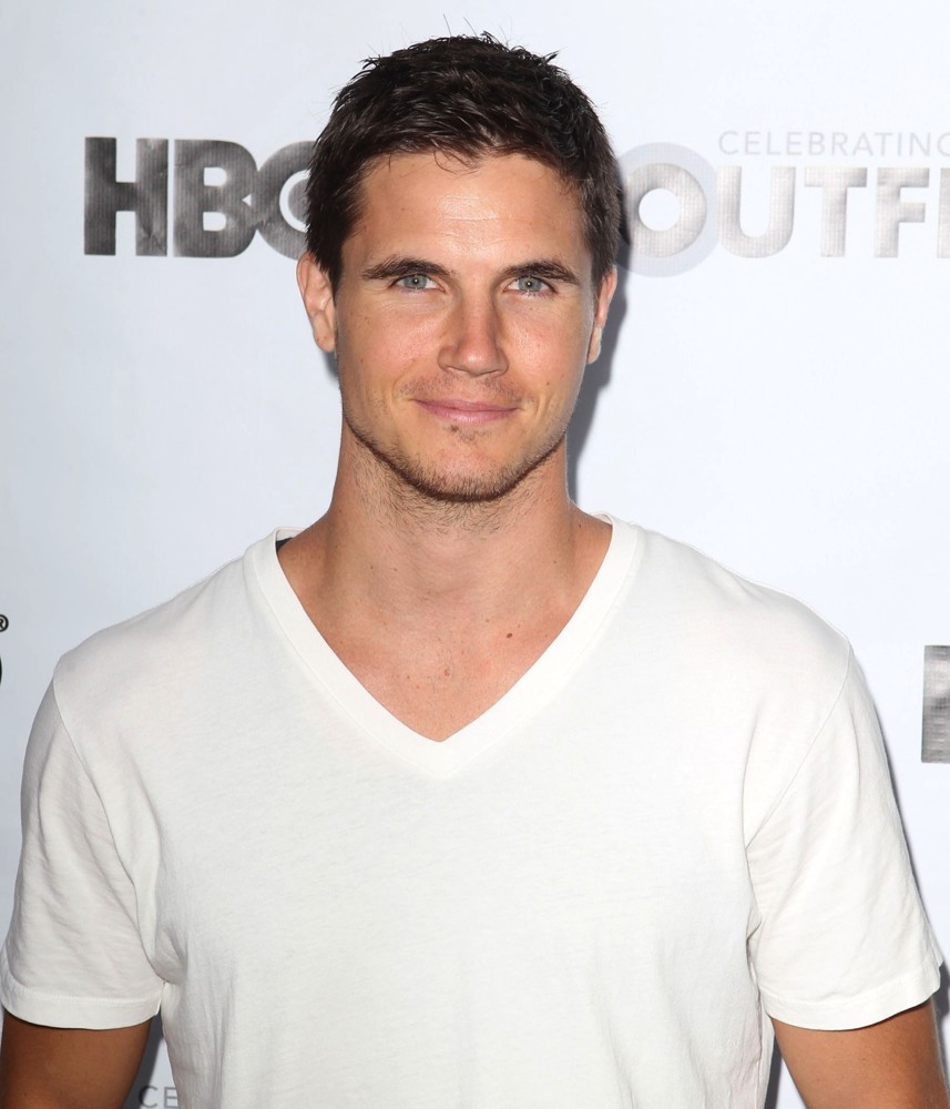 Robbie Amell Picture 8 - 2012 Tribeca Film Festival - Struck by ...