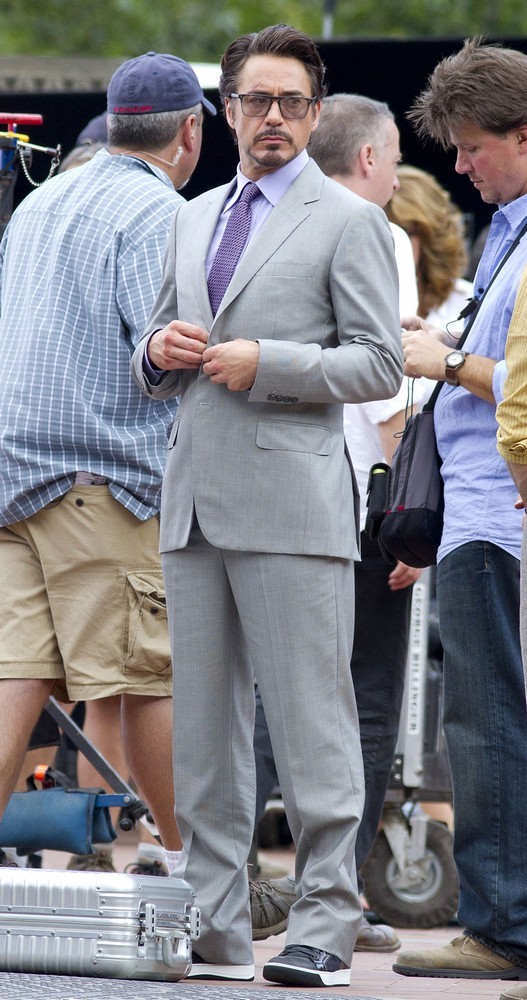 Robert Downey Jr.;<br>Actors on The Set of The Avengers Shooting on Location in Manhattan