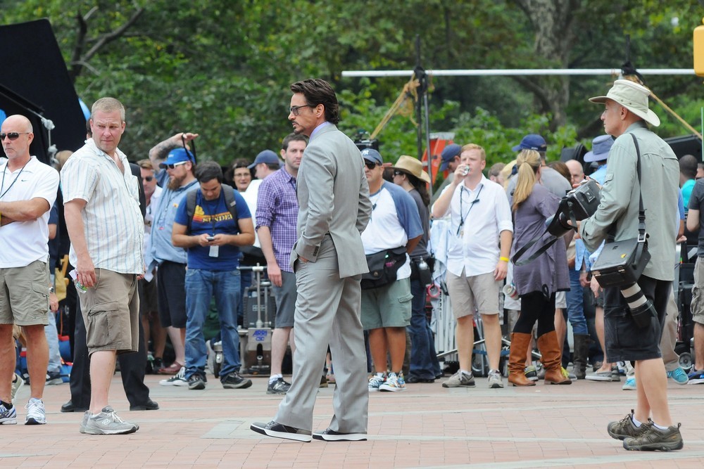 Robert Downey Jr.;<br>Actors on The Set of The Avengers Shooting on Location in Manhattan