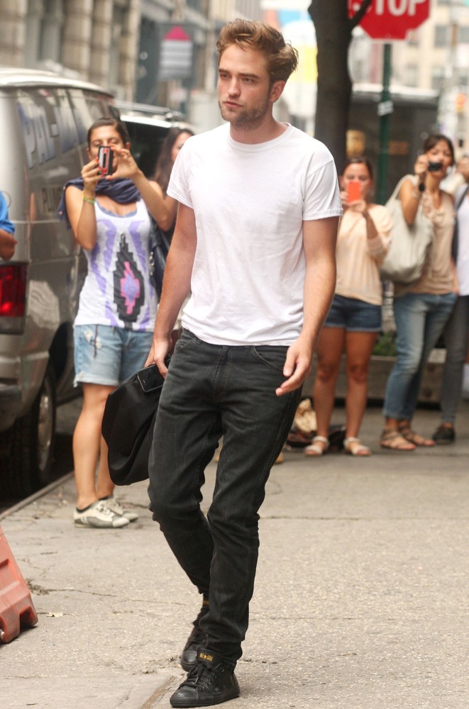 Robert Pattinson;<br>Robert Pattinson Seen Returning to His Car