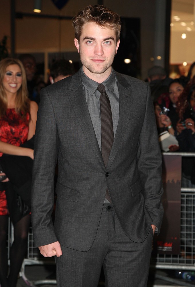 Robert Pattinson;<br>The Twilight Saga's Breaking Dawn Part I UK Film Premiere - Arrivals