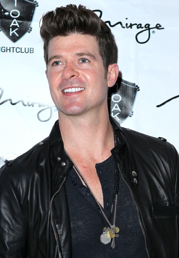 Robin Thicke;<br>Robin Thicke Performs at 1 Oak Nightclub