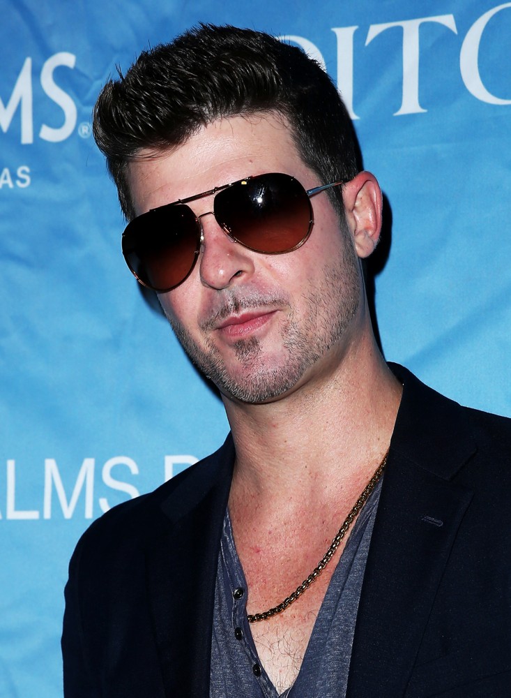 Robin Thicke at Ditch Fridays