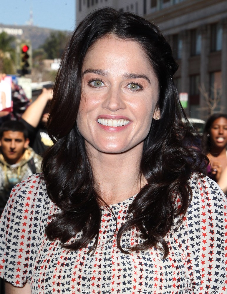 Robin Tunney Pictures, Latest News, Videos.
