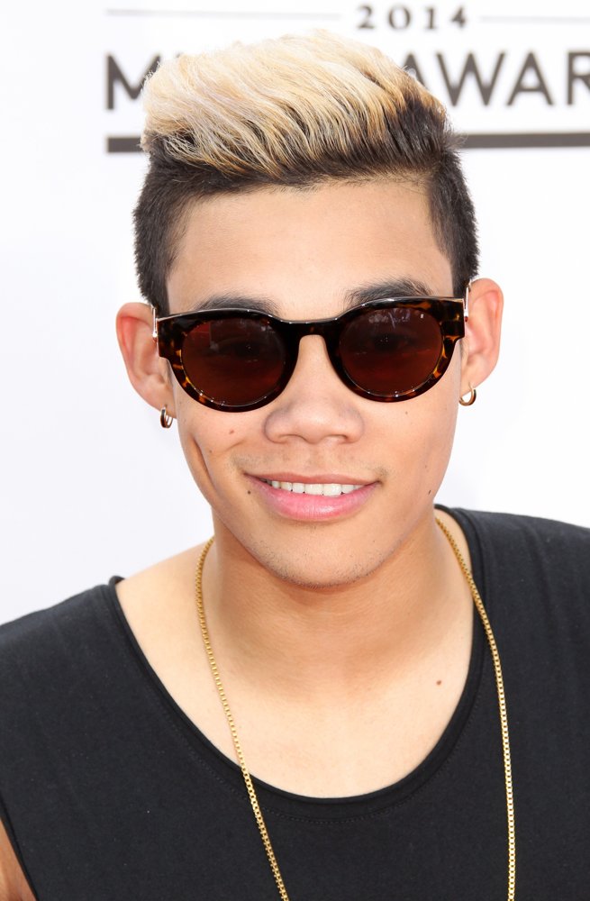 Roshon Fegan;<br>2014 Billboard Music Awards - Red Carpet