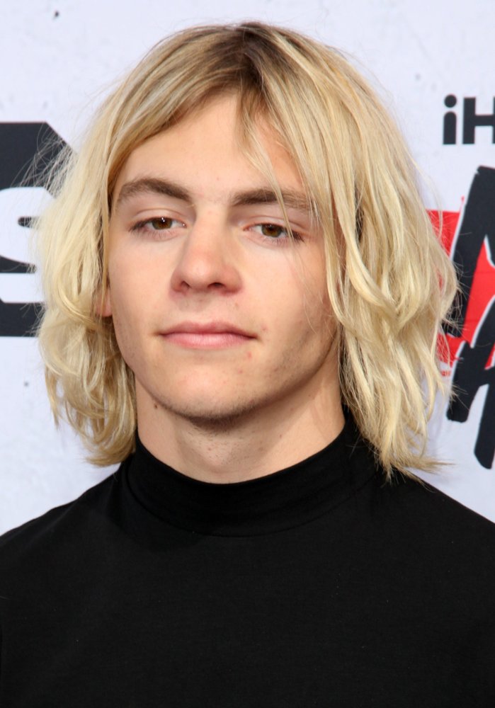 Ross Lynch, R5<br>iHeartRadio Music Awards 2016 - Arrivals