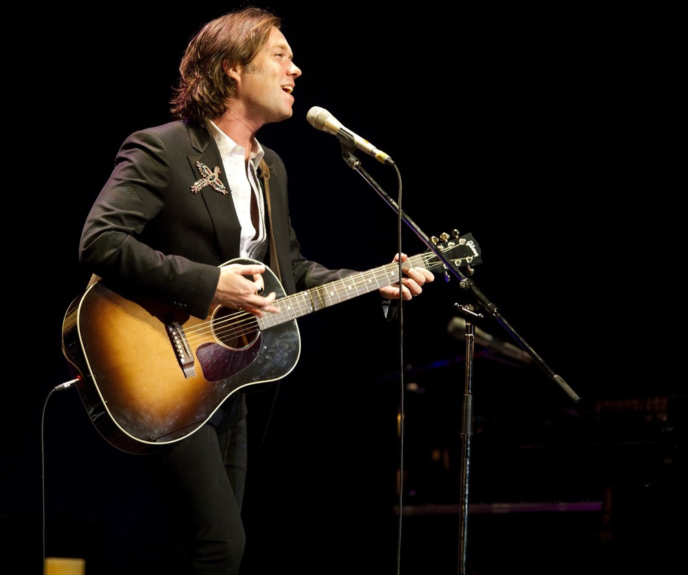Rufus Wainwright;<br>Rufus Wainwright Performs Live