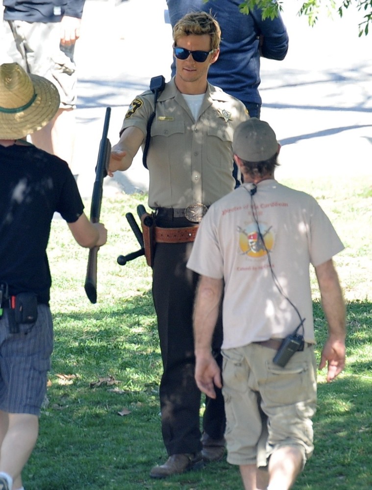 Ryan Kwanten;<br>Actors on The Set of True Blood