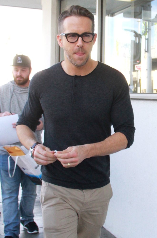 Ryan Reynolds;<br>Ryan Reynolds Leaving E Baldi Restaurant