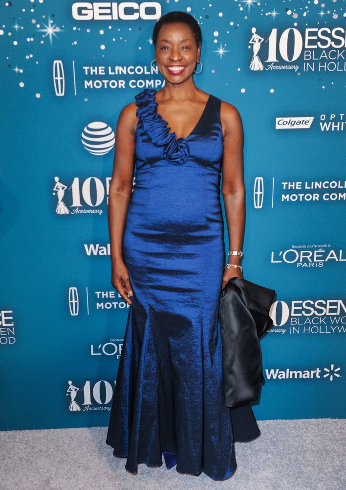 Rynthia Rost;<br>Essence 10th Annual Black Women in Hollywood Awards Gala - Arrivals
