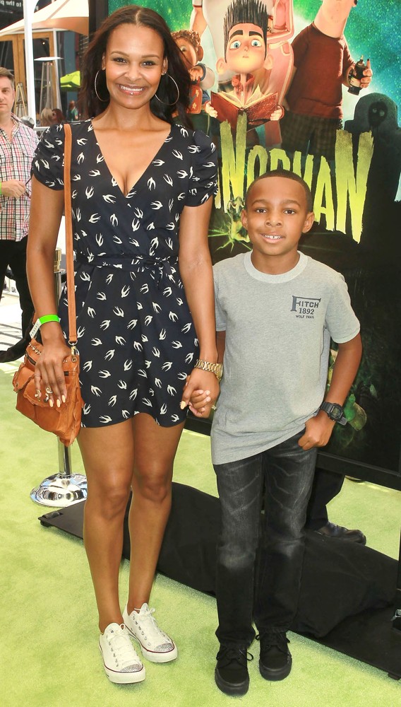 Samantha Mumba Pictures, Latest News, Videos.