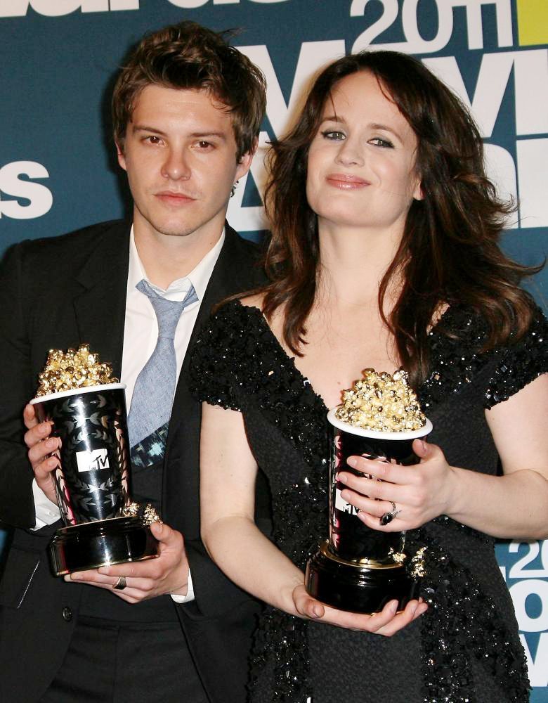 Xavier Samuel;Elizabeth Reaser;<br>2011 MTV Movie Awards - Press Room