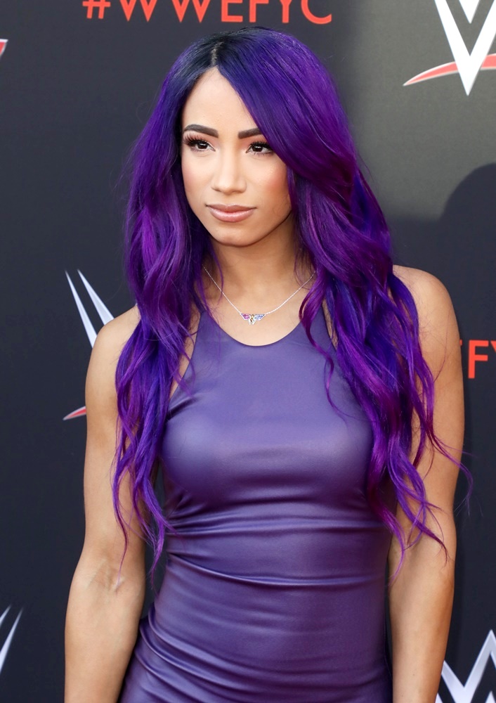 Sasha Banks Pictures with High Quality Photos