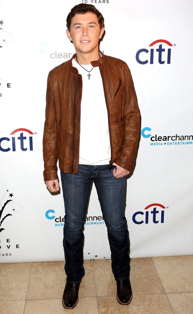 Scotty McCreery;<br>MagicSnow 10th Annual Hollywood Christmas Celebration