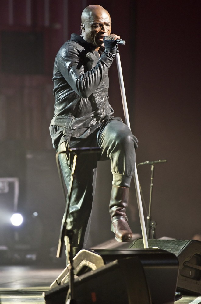 Seal;<br>Seal Performing Live
