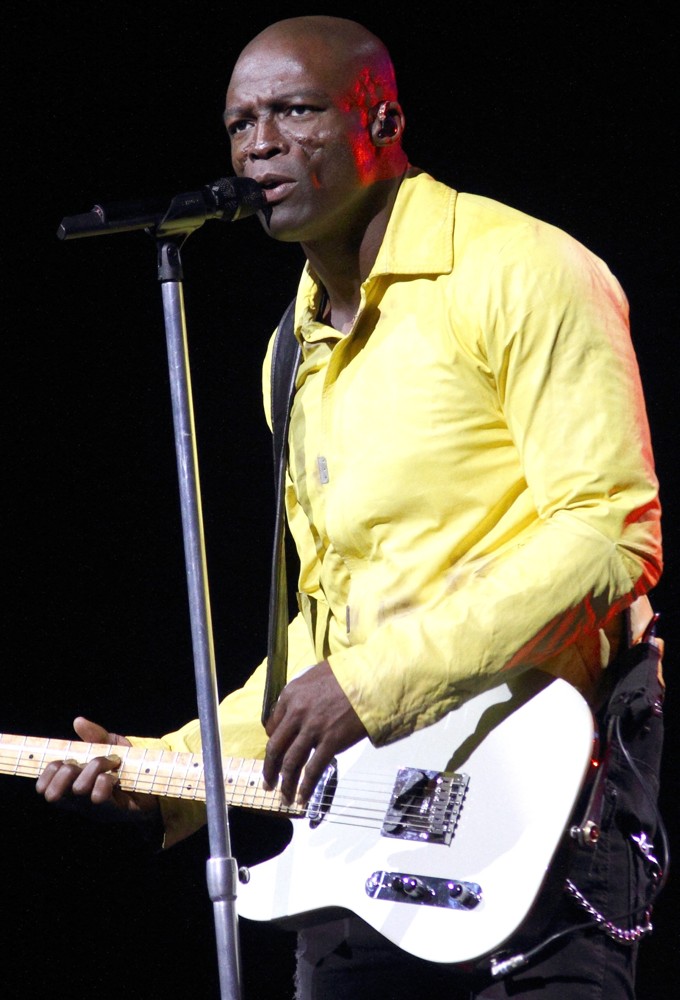 Seal;<br>Seal Performs Live