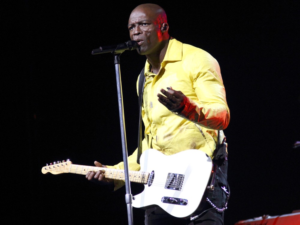Seal;<br>Seal Performs Live