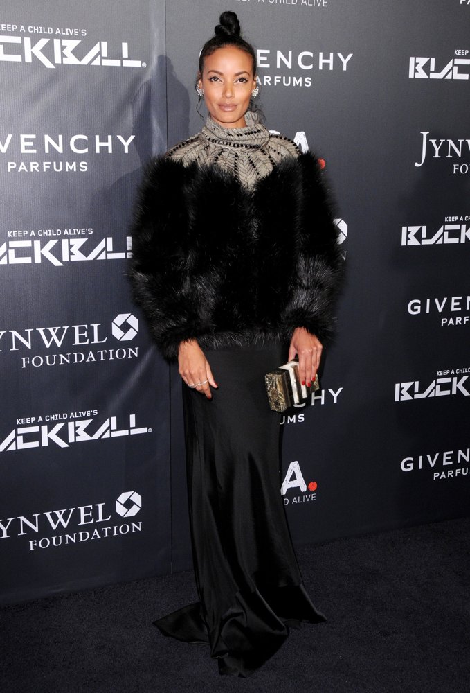 Selita Ebanks Pictures with High Quality Photos