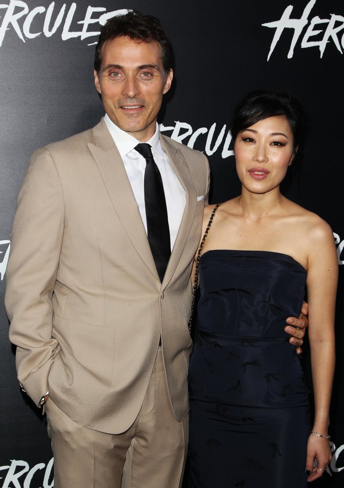 Rufus Sewell Pictures, Latest News, Videos.