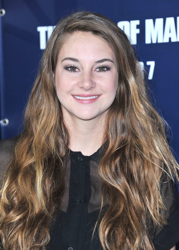 Shailene Woodley;<br>The Premiere of The Ides of March - Arrivals