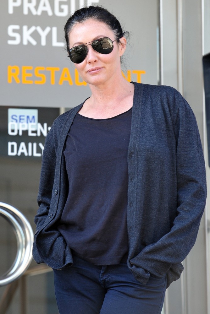 Shannen Doherty Picture 24 Jennie Garth's 40th Birthday Celebration