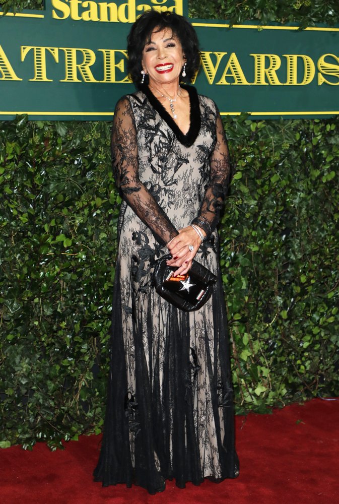 Shirley Bassey;<br>The Evening Standard Theatre Awards 2017 - Arrivals