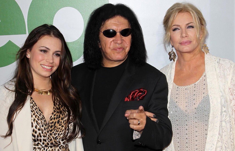 Sophie Simmons;Gene Simmons;Shannon Tweed;<br>The Los Angeles Premiere Ted - Arrivals