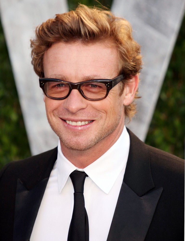 Simon Baker;<br>2012 Vanity Fair Oscar Party - Arrivals