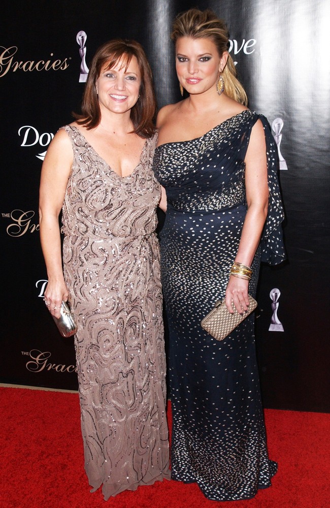 Tina Simpson;Jessica Simpson;<br>The 35th Annual Gracie Awards Gala