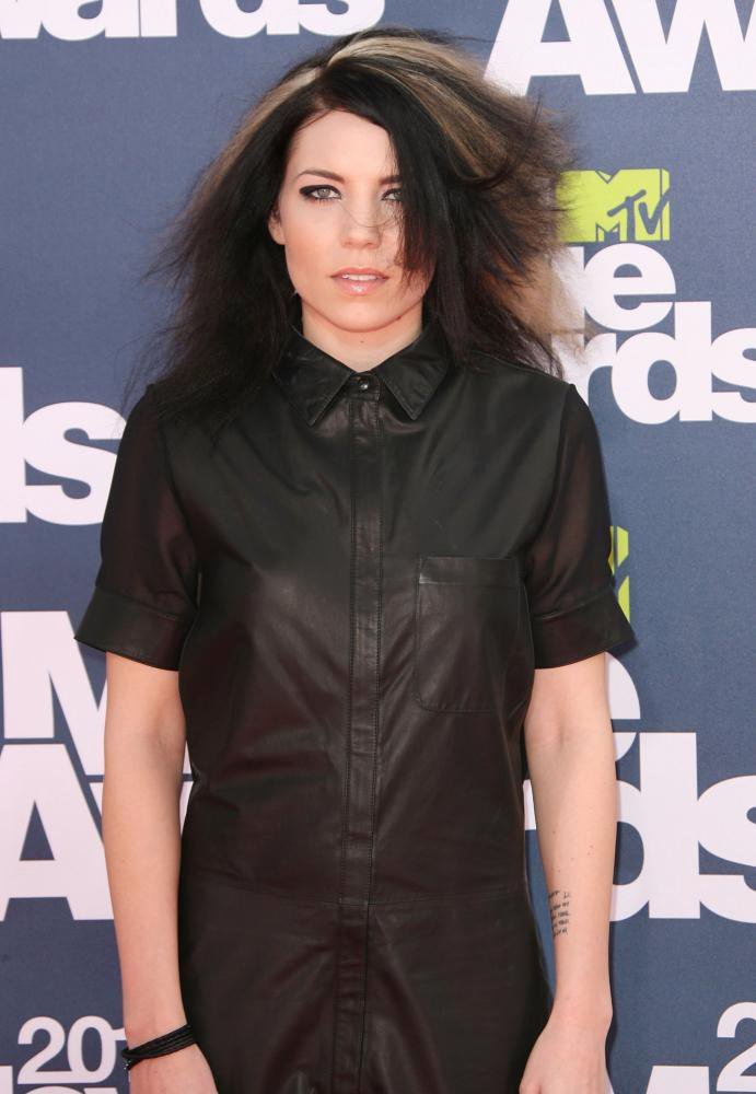 Skylar Grey;<br>2011 MTV Movie Awards - Arrivals