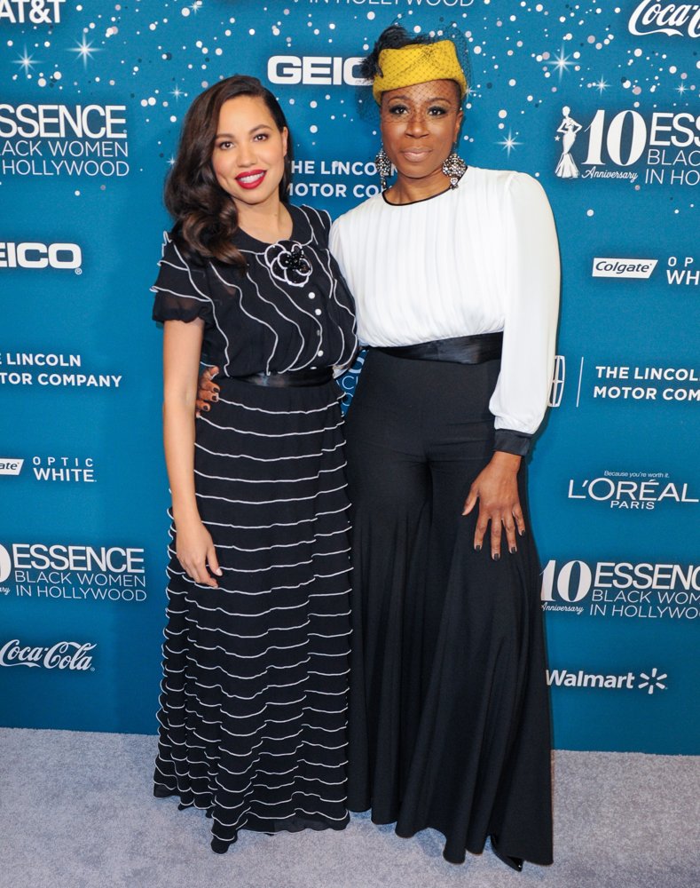 aisha hinds picture 5 essence 10th annual black women in hollywood awards gala arrivals